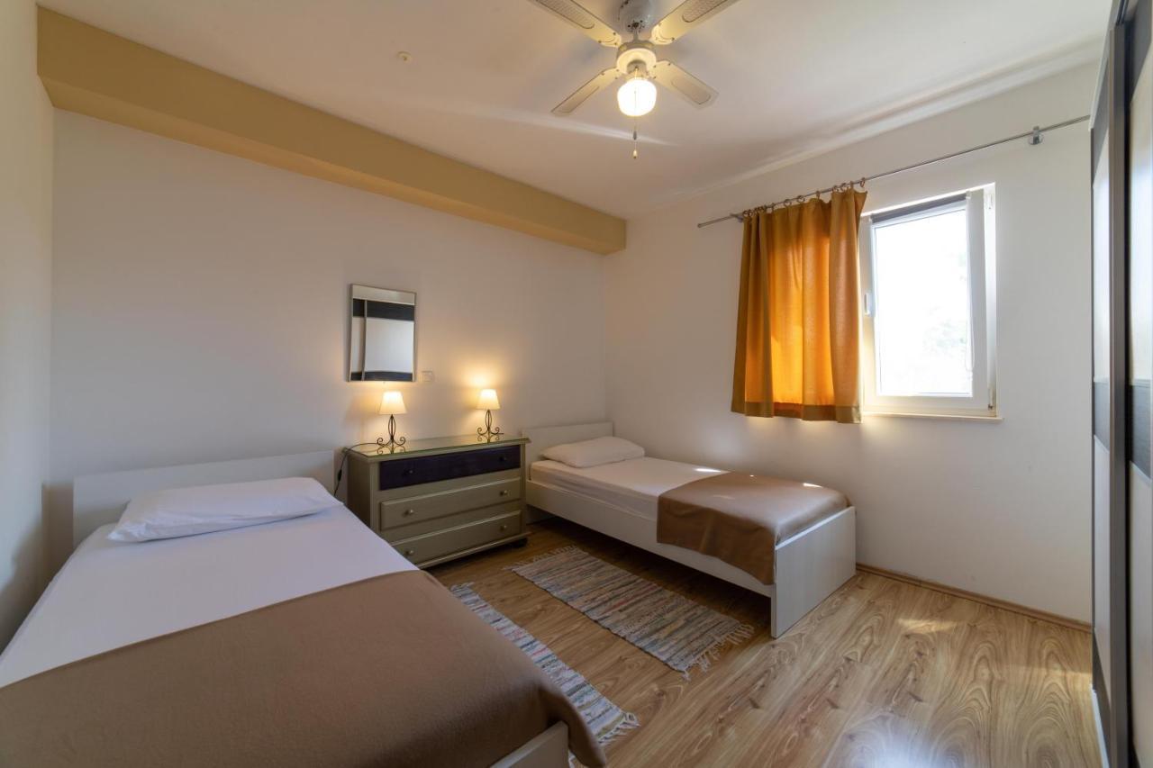 House Anka Villa Milna  Bagian luar foto