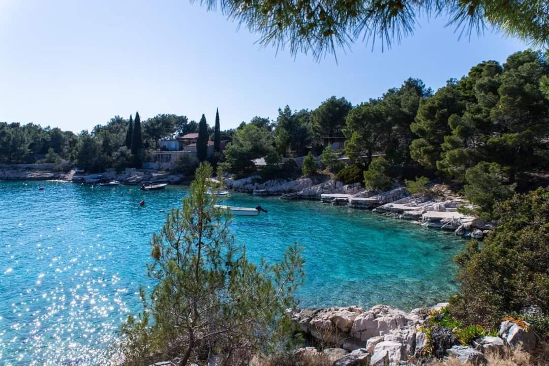House Anka Villa Milna  Bagian luar foto